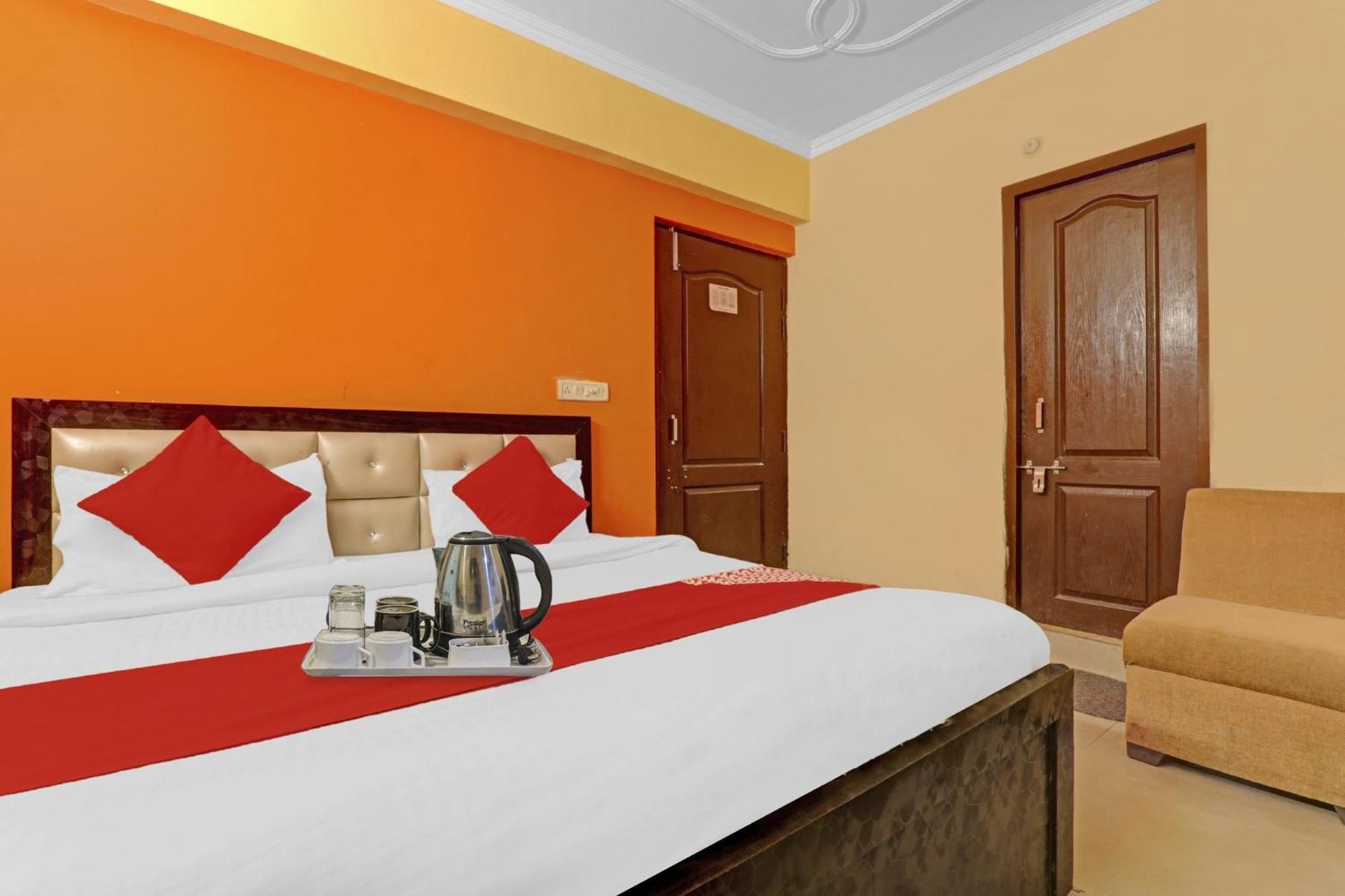 Hotel O J.D Palace Chinhat المظهر الخارجي الصورة