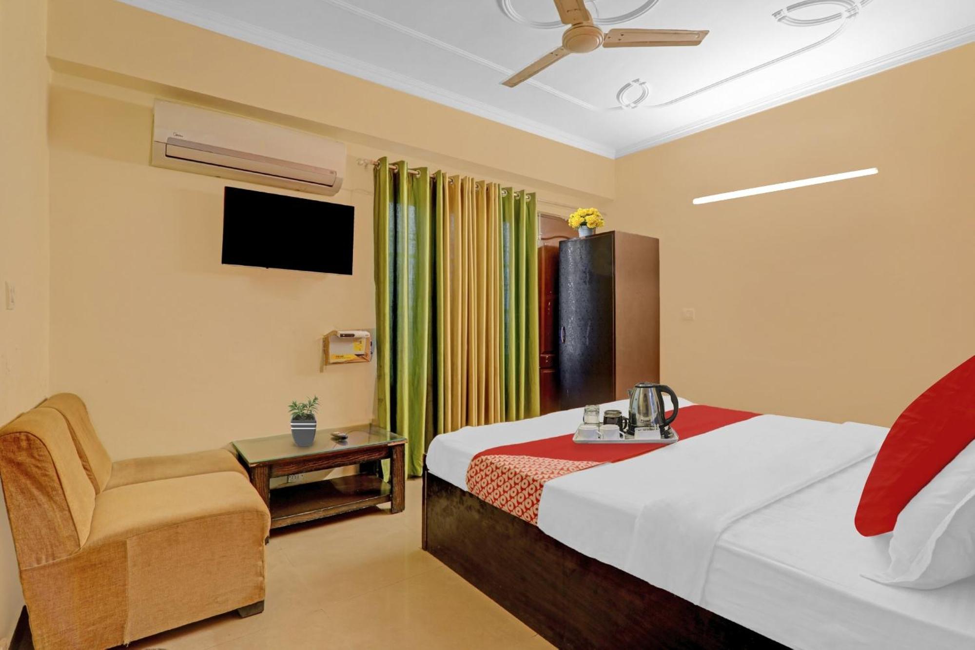 Hotel O J.D Palace Chinhat المظهر الخارجي الصورة