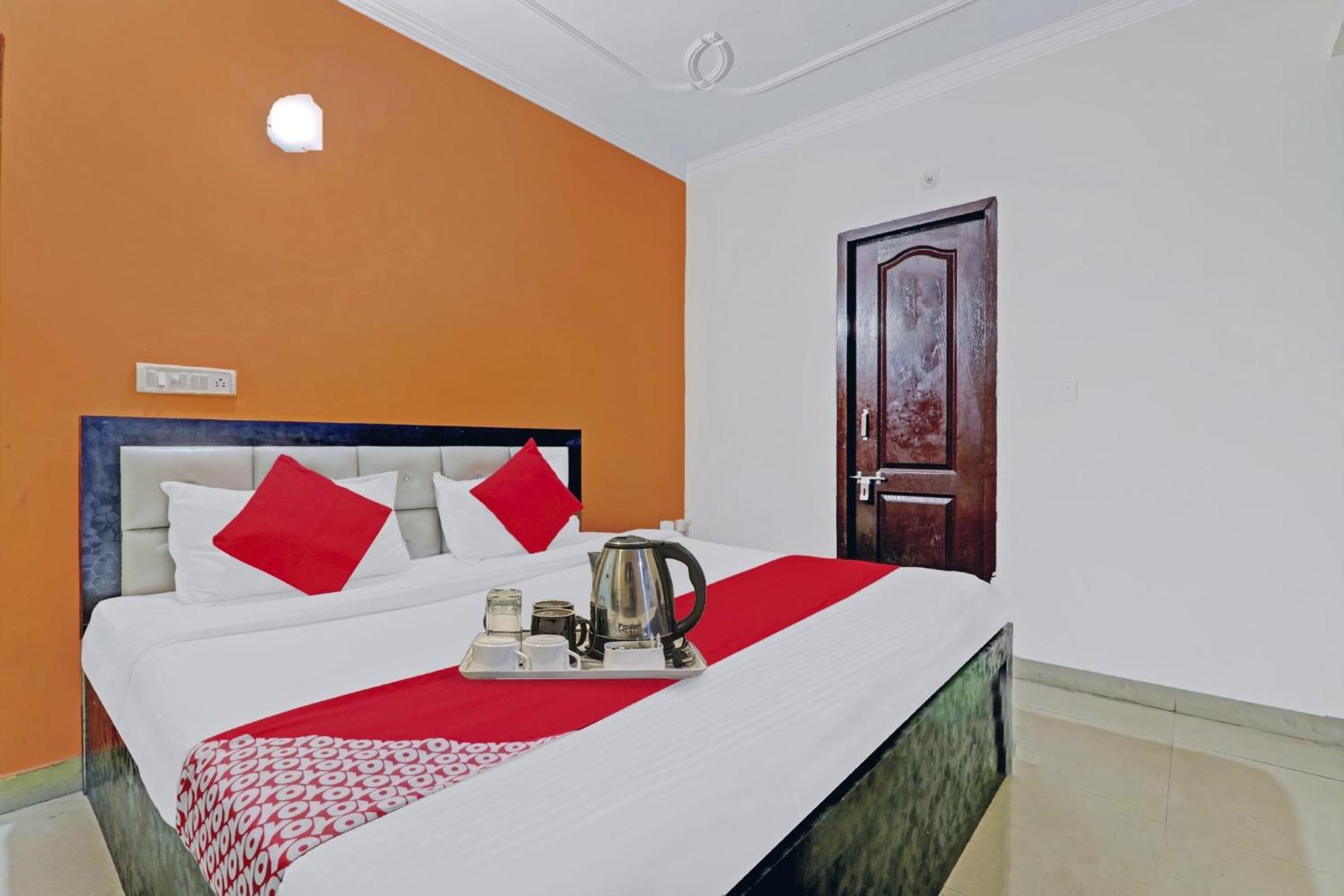 Hotel O J.D Palace Chinhat المظهر الخارجي الصورة