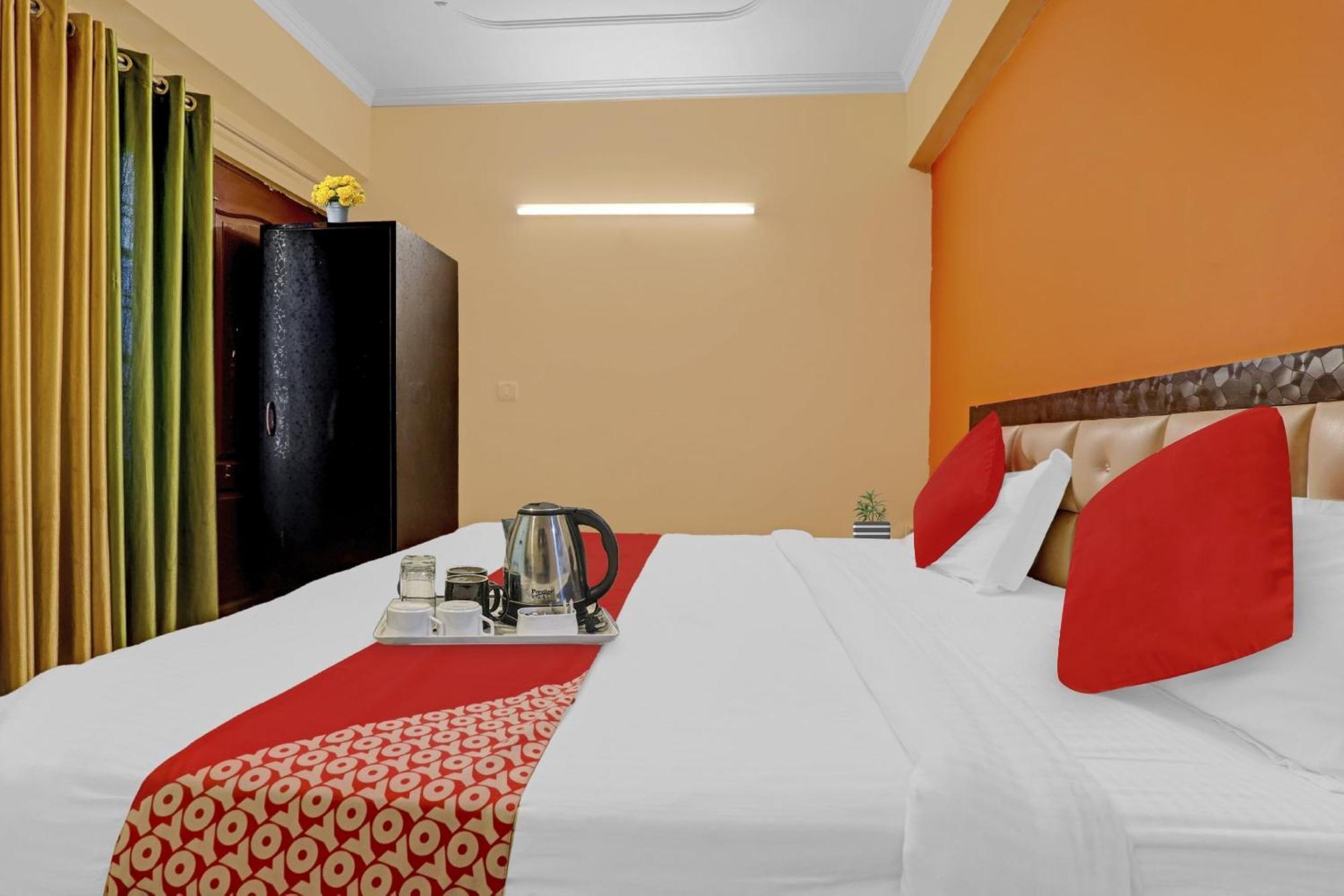 Hotel O J.D Palace Chinhat المظهر الخارجي الصورة